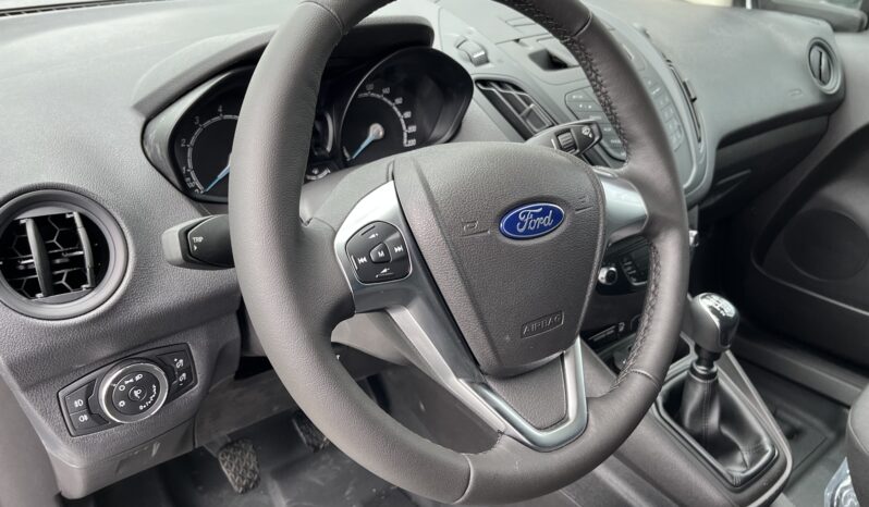 Ford Transit Courier od ręki! Benzyna full