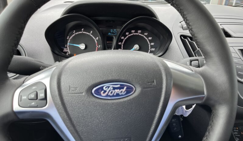 Ford Transit Courier od ręki! Benzyna full