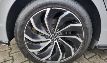 Volkswagen Golf VIII 1.5 TSI EVO R-Line full