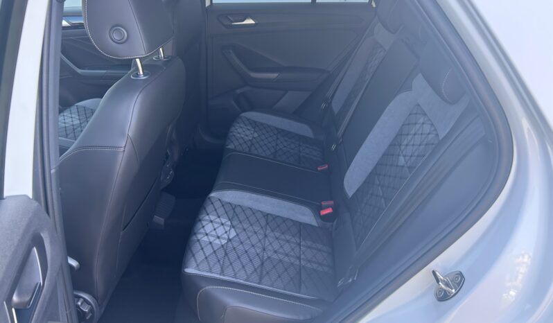 Volkswagen T-Roc R-Line Plus 1.5 TSI 110 kW / 150 KM automatyczna, DSG 7-stopniowa full