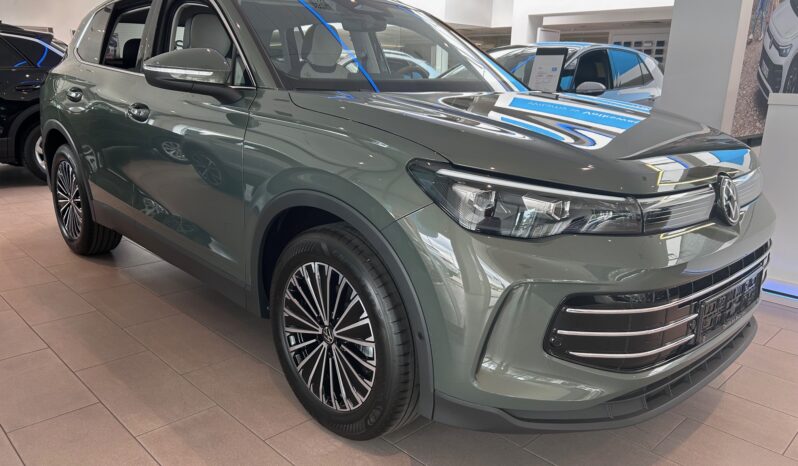 Volkswagen Tiguan Elegance 1,5 eTSI 110 kW / 150 KM automatyczna, DSG 7-stopniowa full