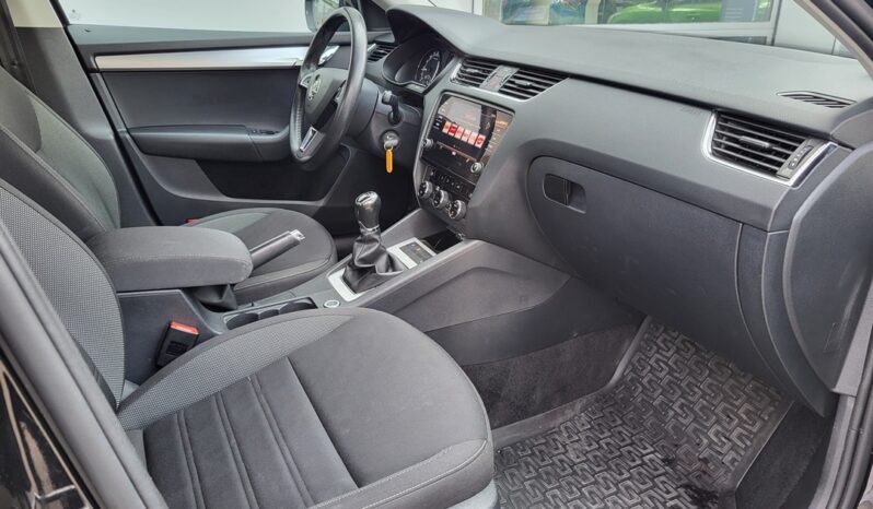 Skoda Octavia 1.6 TDI Ambition full