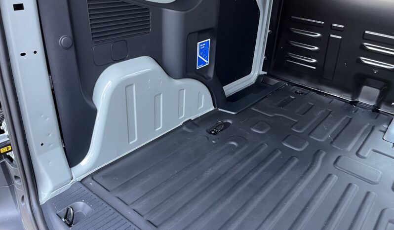 Ford Transit Courier 125 KM od ręki full