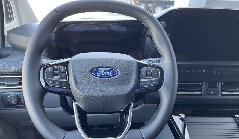 Transit Custom Kombi 8 osobowy automat 170 KM AWD full