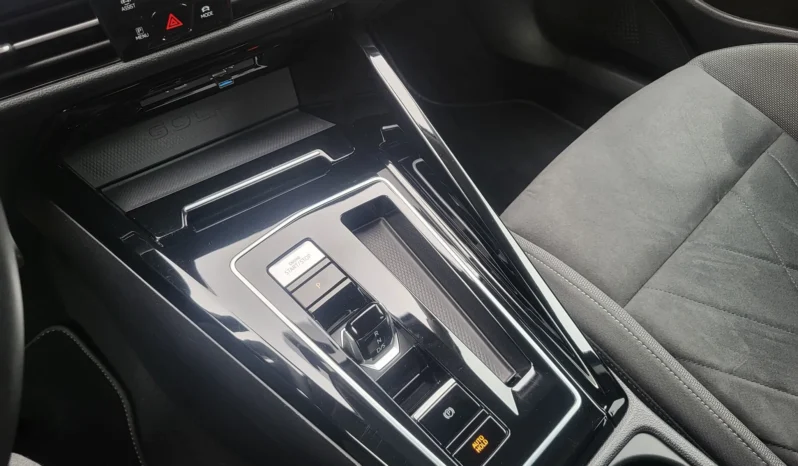 Volkswagen Golf full