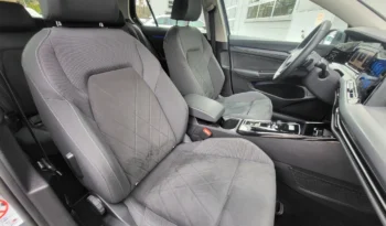 Volkswagen Golf full