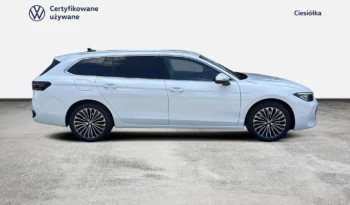 Volkswagen Passat full