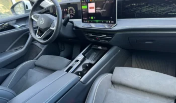 Volkswagen Passat full