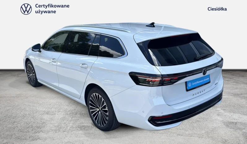 Volkswagen Passat full