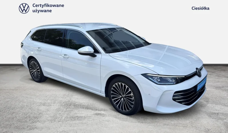 Volkswagen Passat full
