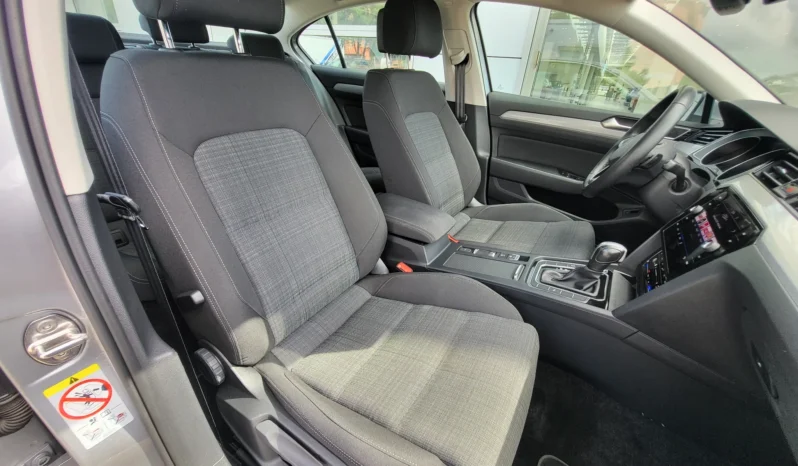 Volkswagen Passat 2.0 TSI Business DSG full