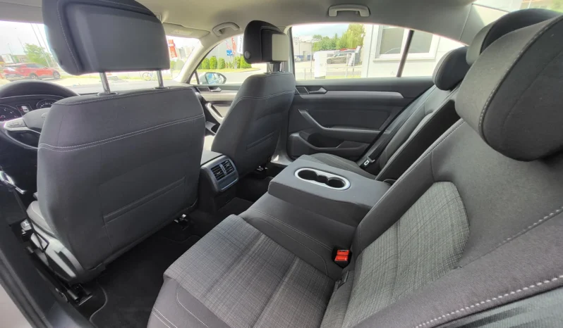 Volkswagen Passat 2.0 TSI Business DSG full