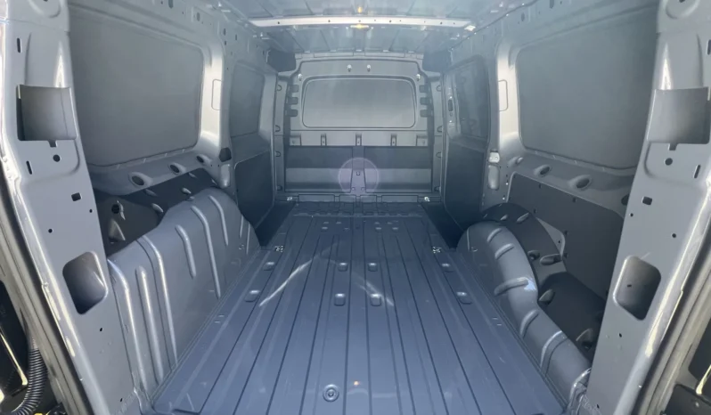 VOLKSWAGEN Caddy silnik: 2,0 l TDI EU6 SCR 102 KM / skrzynia biegów: manualna 6-biegowa full