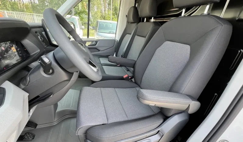 VOLKSWAGEN Crafter 35 Furgon z wysokim dachem silnik: 2,0 l EU6 SCR 177 KM / skrzynia biegów: manualna 6-biegowa full