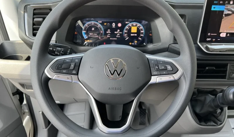 VOLKSWAGEN Crafter 35 Furgon z wysokim dachem silnik: 2,0 l EU6 SCR 177 KM / skrzynia biegów: manualna 6-biegowa full