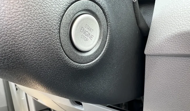 VOLKSWAGEN Crafter 35 Furgon z wysokim dachem silnik: 2,0 l EU6 SCR 177 KM / skrzynia biegów: manualna 6-biegowa full